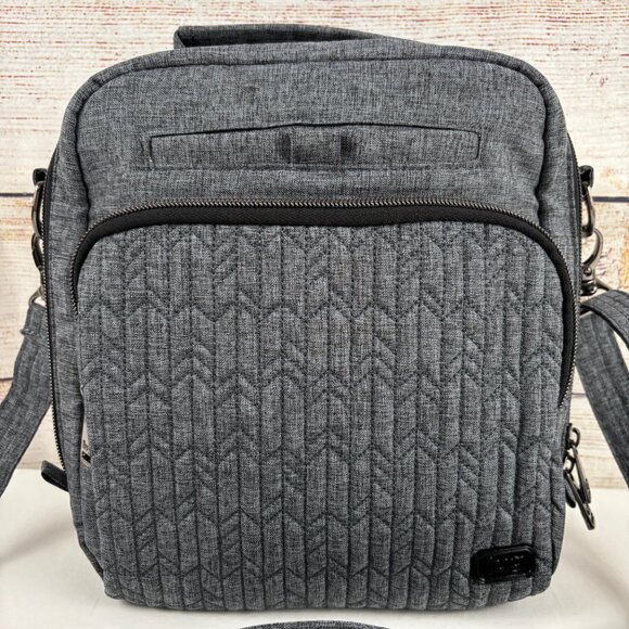 Lug Ranger Quilted Arrow Gray Crossbody Textured Cloth Design - Picture 2 of 11
